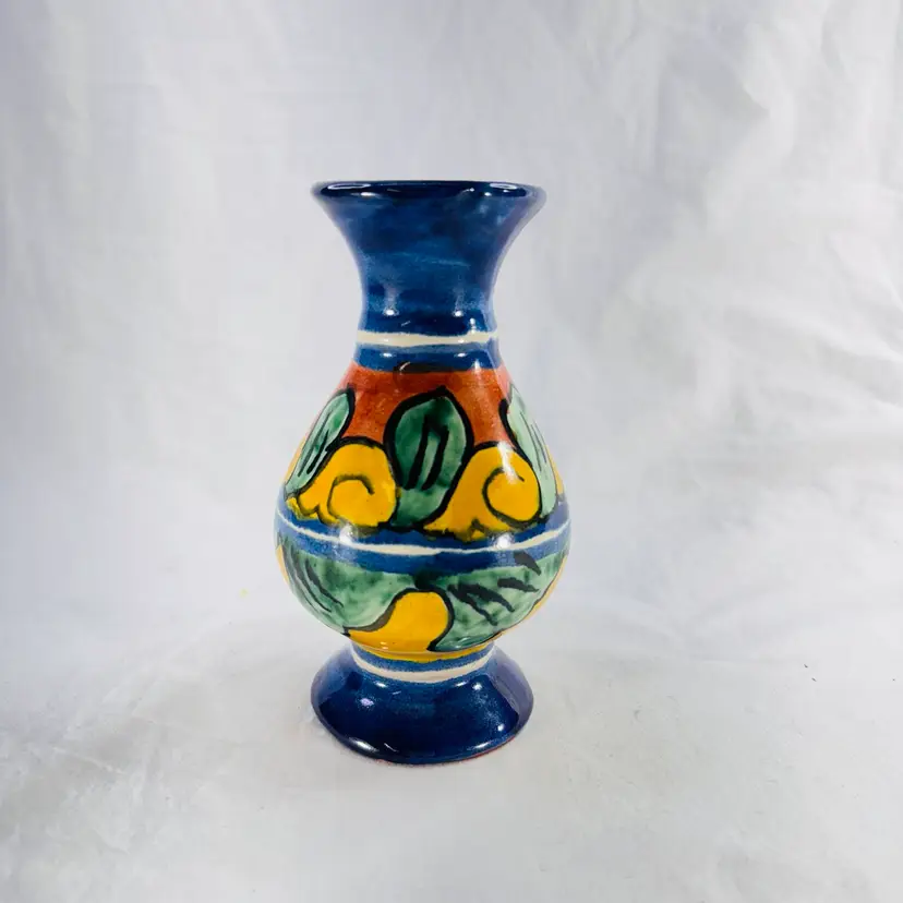 6 Inch Mexican Folk Art Vase Call Out