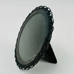 Vintage Sterling Silver Round Frame Velvet Backing Stand Filigree Edge Detail