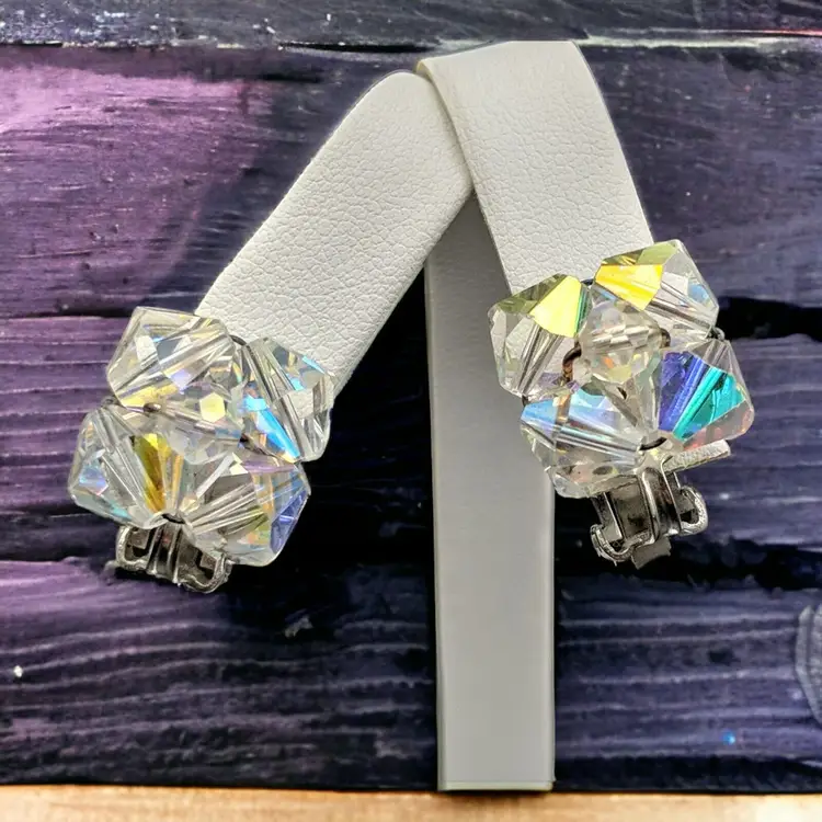 #01 Vintage Silver Tone Cluster Brilliant Cut AB Rhinestone Clip On Earrings Chic