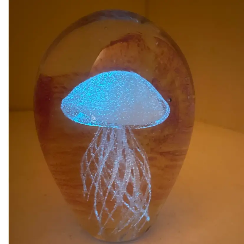 Vintage SPI HOME JELLYFISH Glow In The Dark Art Glass Hand Blown Paperweight