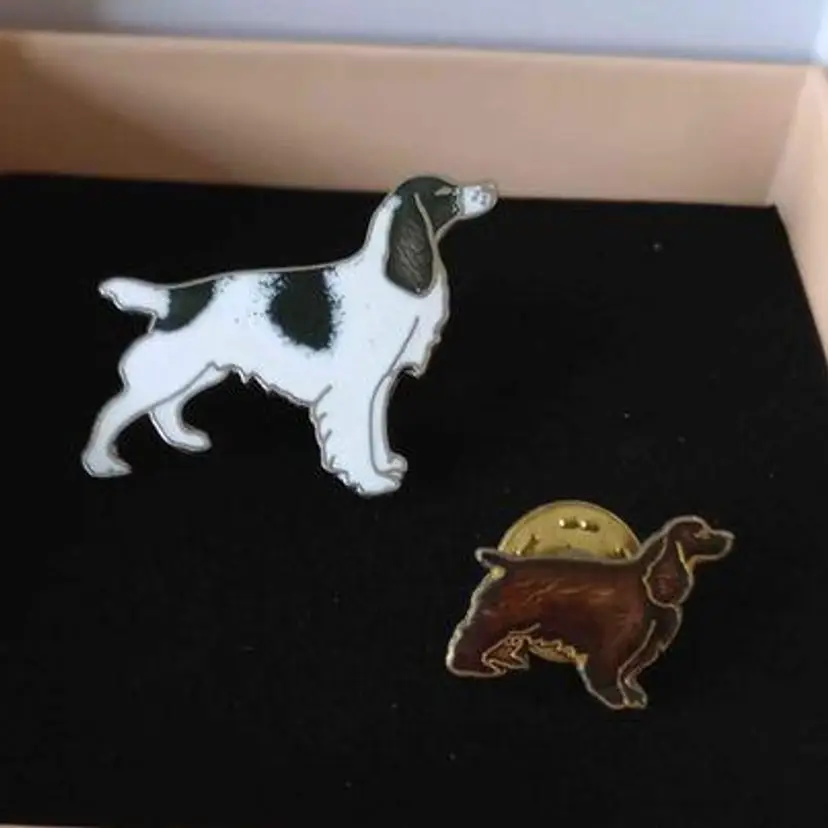 Two English Spaniel dog pins, vintage