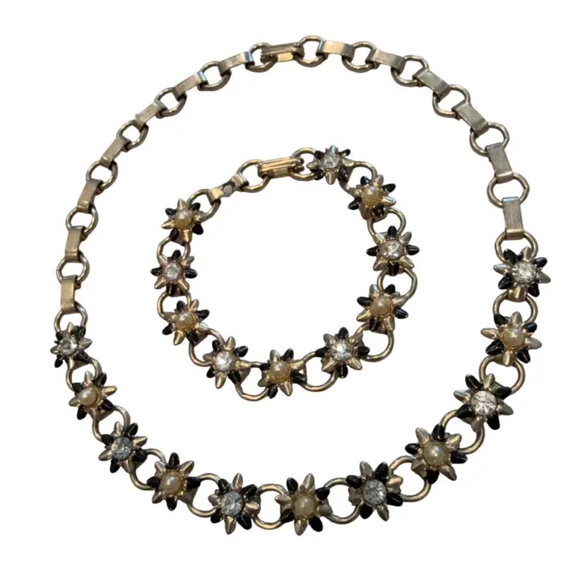 Vintage 1950’s MCM Goldtone Rivet & Swedge Black Atomic Enamel Flower Necklace 15” & Bracelet 7.5” Set