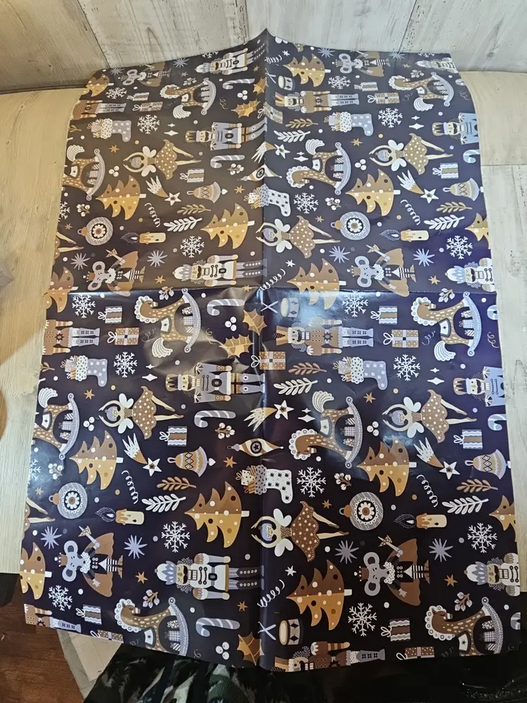 Christmas Wrapping Paper Set – Nutcracker Pattern – 6 Sheets (Each 10 × 14 Folded / 19.5 × 27.5 Unfolded) – Holiday Gift Wrap