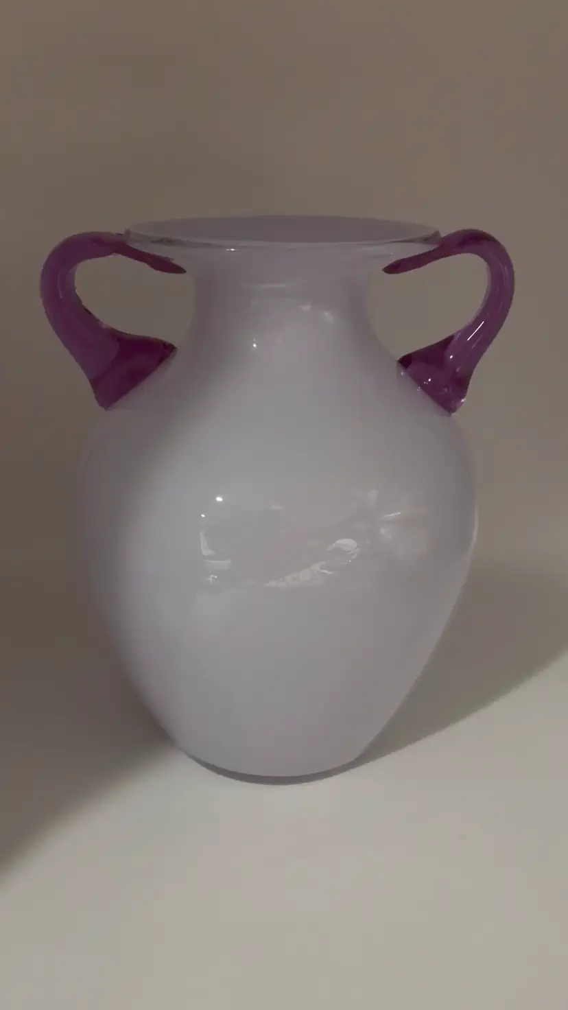 Magical! *Neodymium/Alexandrite Glass Cased Vase with Applied Glass Handles, Purple to Blue in Different Lighting! SEE VIDEO!!💜💙