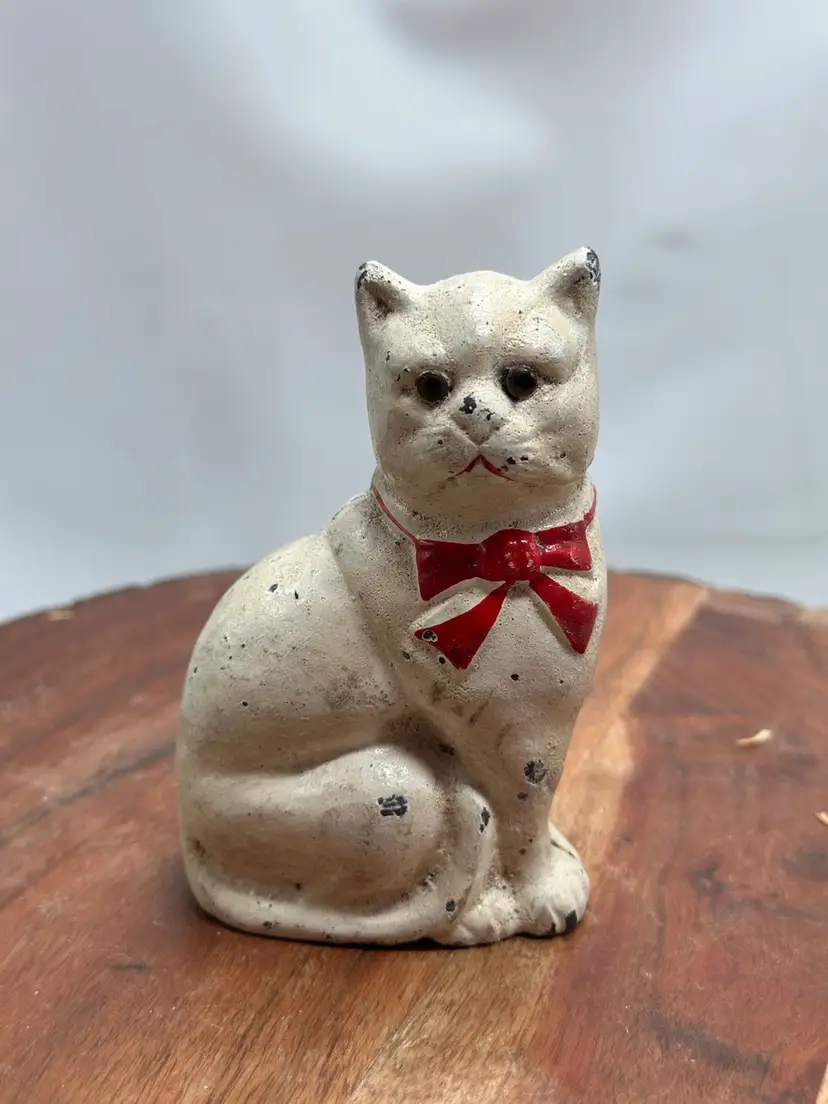 Vintage Antique Cast Iron Cat Kitten Bank Glass Eyes Paperweight