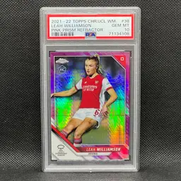 Leah Williamson 2021/22 Topps Chrome UEFA Women Pink /150 PSA 10 Arsenal Soccer Card