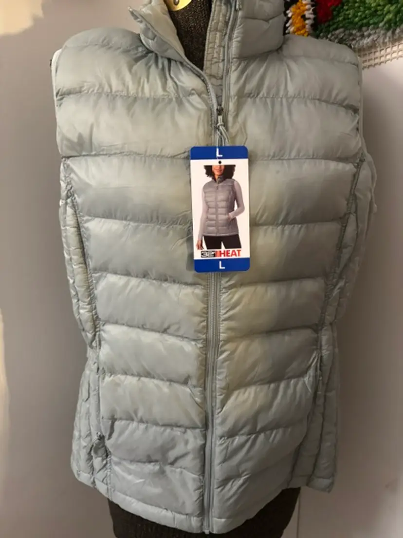 32 Degree Heat Women's Large Soft Smoke Vest