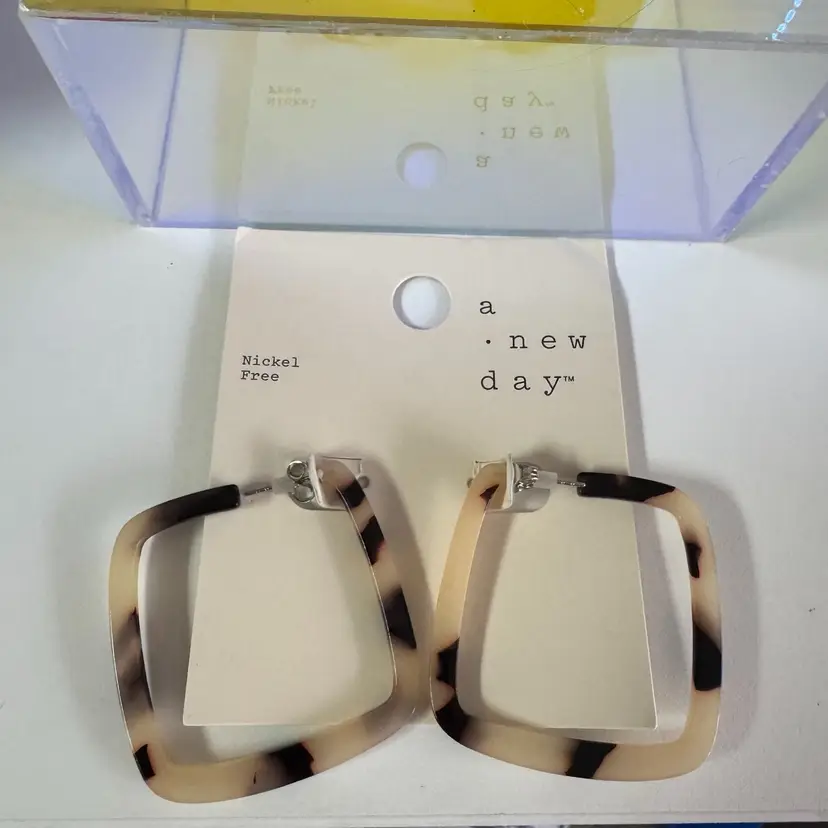 NEW! Post Back Hoop Pierced Earrings About 3” Silver Tone Metal Resin Imitation Tortoise Shell