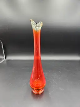 #BIN19 Viking Persimmon Bud Vase