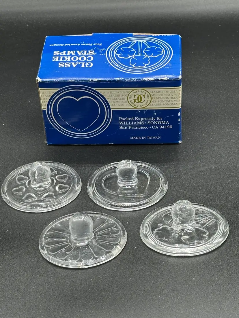 SET OF 4 VINTAGE WILLIAMS SONOMA GLASS COOKIE STAMPS HEARTS FLOWERS WITH BOX