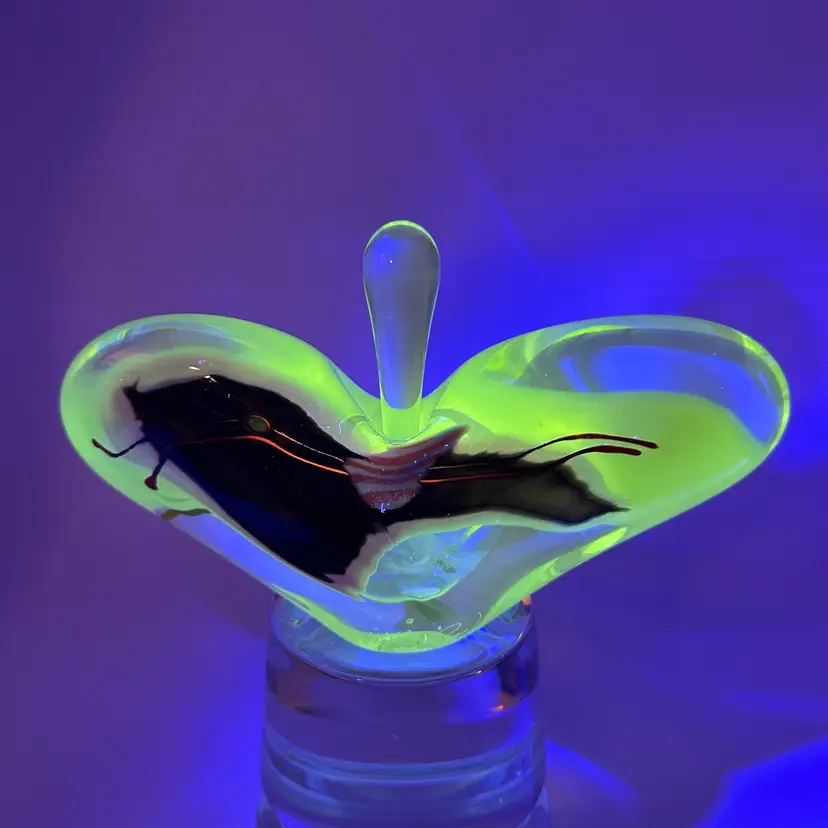 James Wilbat 93’ Art Glass Perfume Bottle- Different Pattern On Each Side -✨Glows