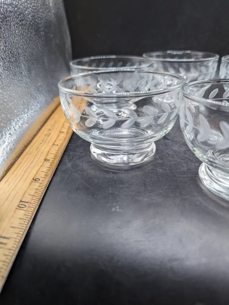 Vintage Anchor Hocking Etched Laurel Leaf Footed Dessert Bowls 3-1/2". Set of 6.