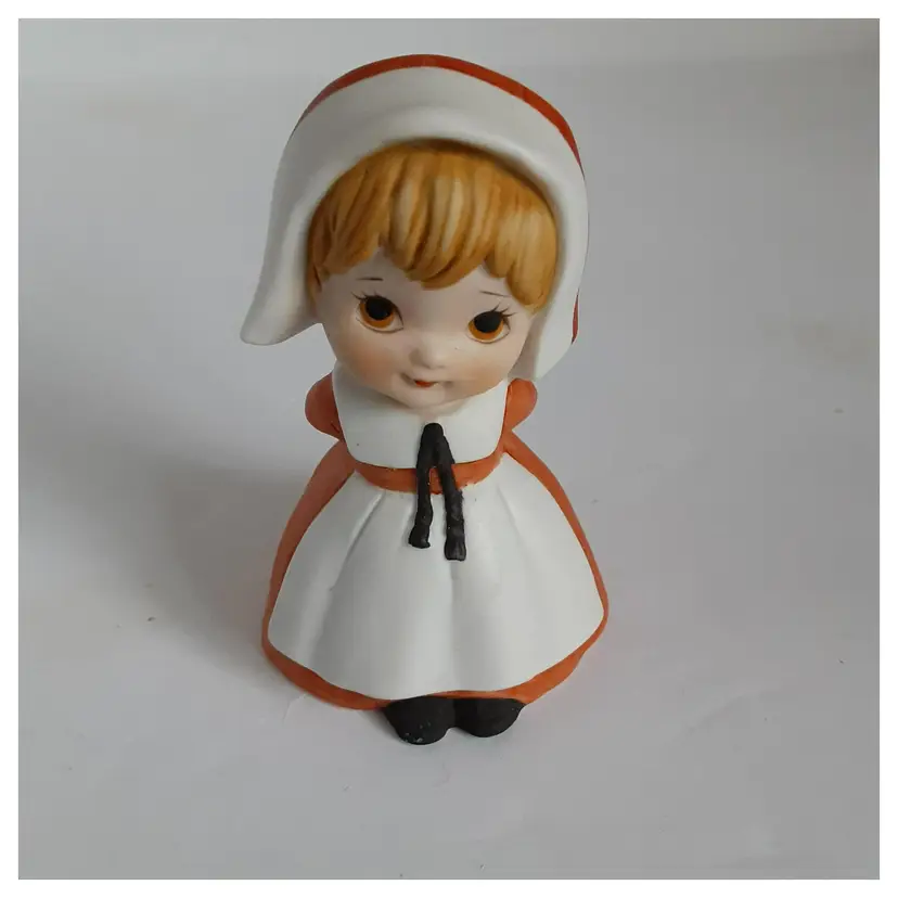 Vintage Lefton Pilgrim Girl Figurine