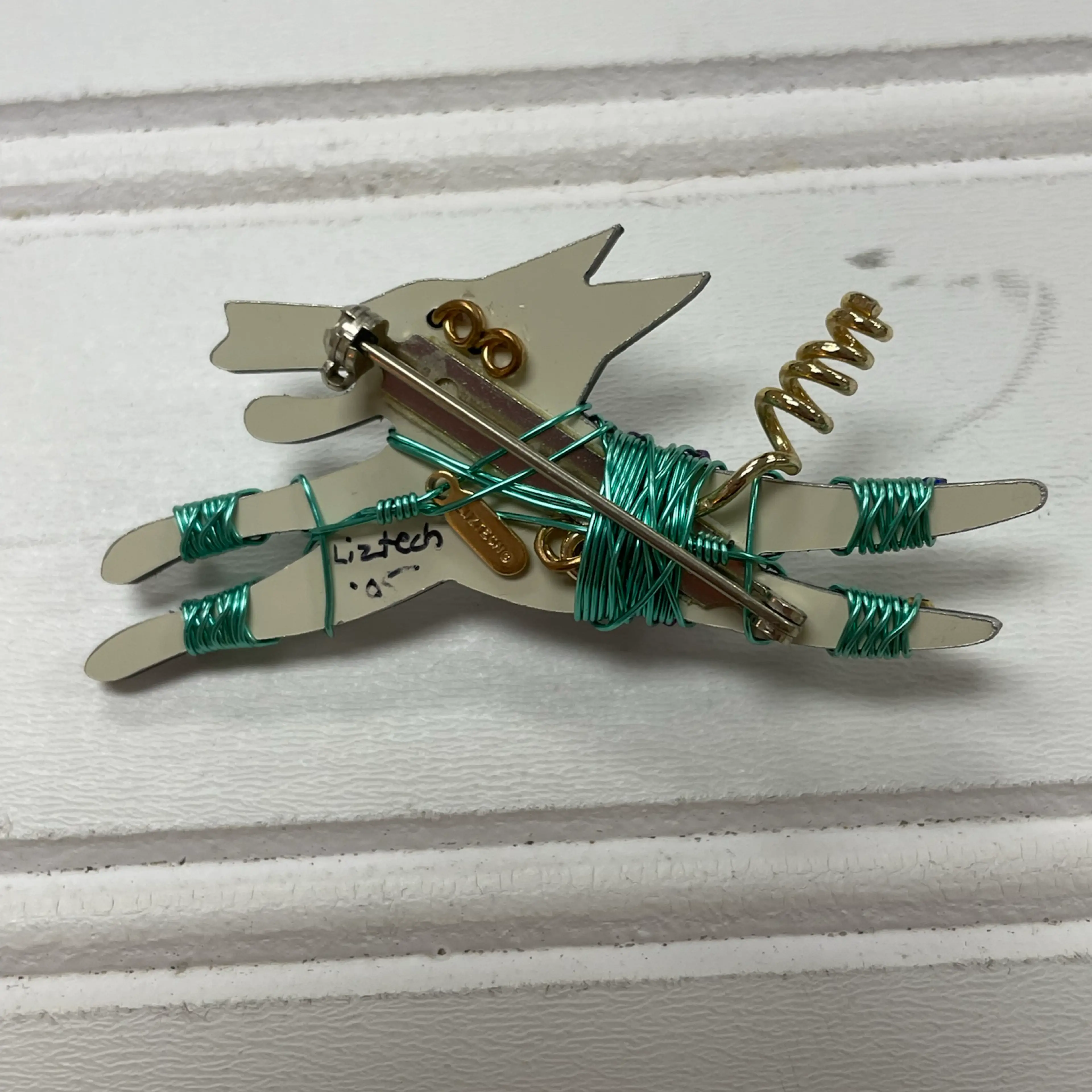 Image 4 of 6