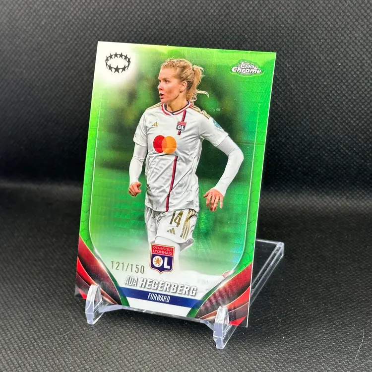 Ada Hegerberg 121/150 - 2023/24 Topps Chrome Green UEFA OL Olympique Lyonnais