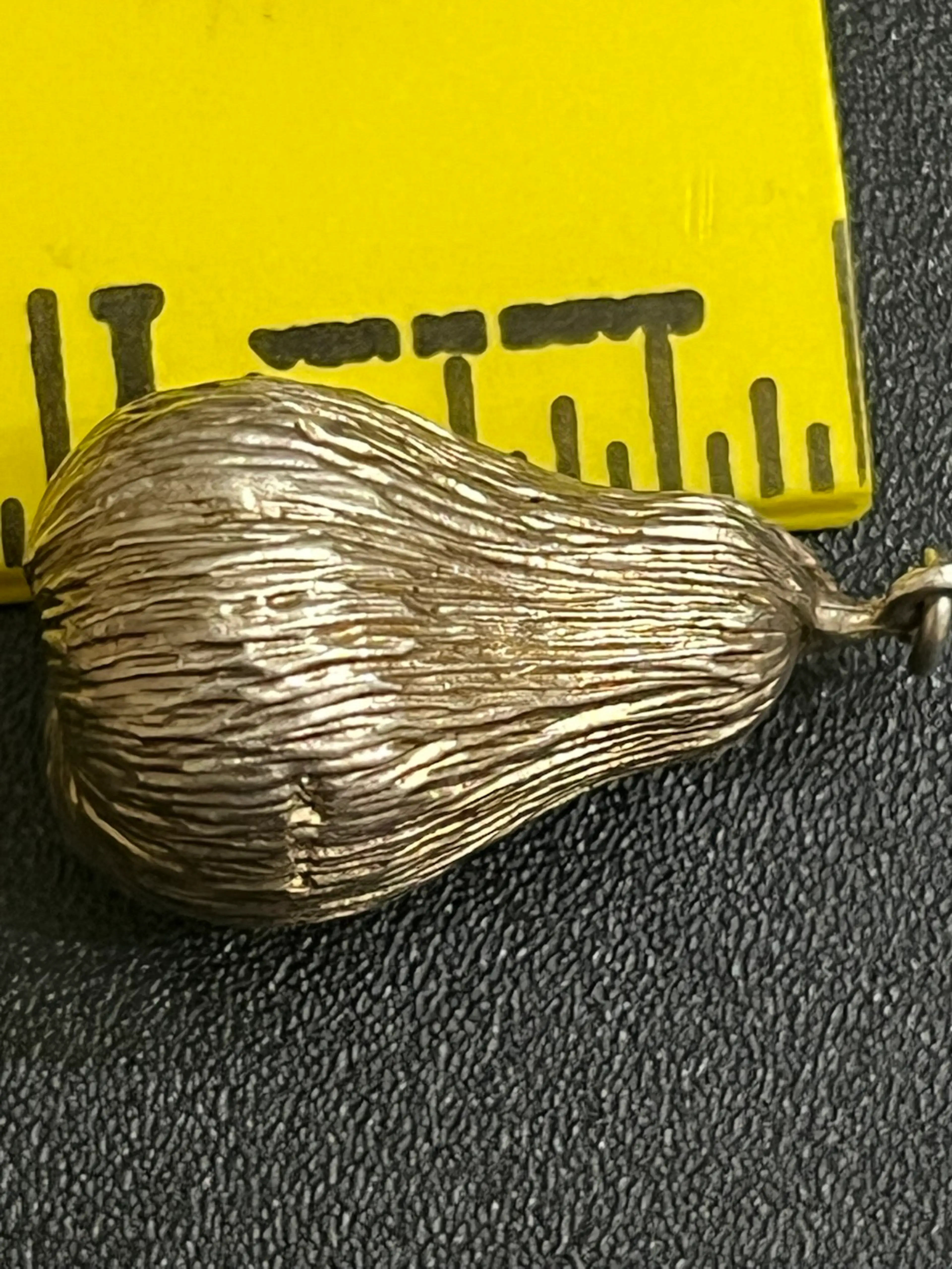 Image 3 of 6