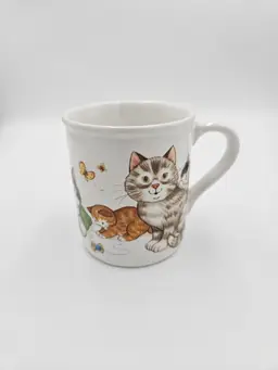 # B37 Current 1986 House Cats Mug