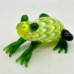 Whimsical Glass Bargello Frog Fitz & Floyd Green White Yellow Glass Menagerie