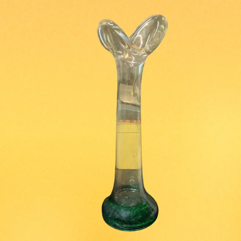 19. Vintage Signed Noslo Art Glass Green Bud Vase Signed 2008 10.5”