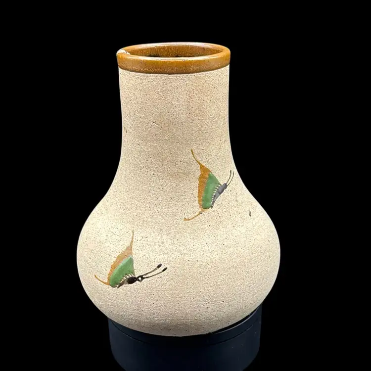 Guanajuato Tonala Sand Finish Hand Painted Art Pottery Vase 7” No Noted Flaws Signed