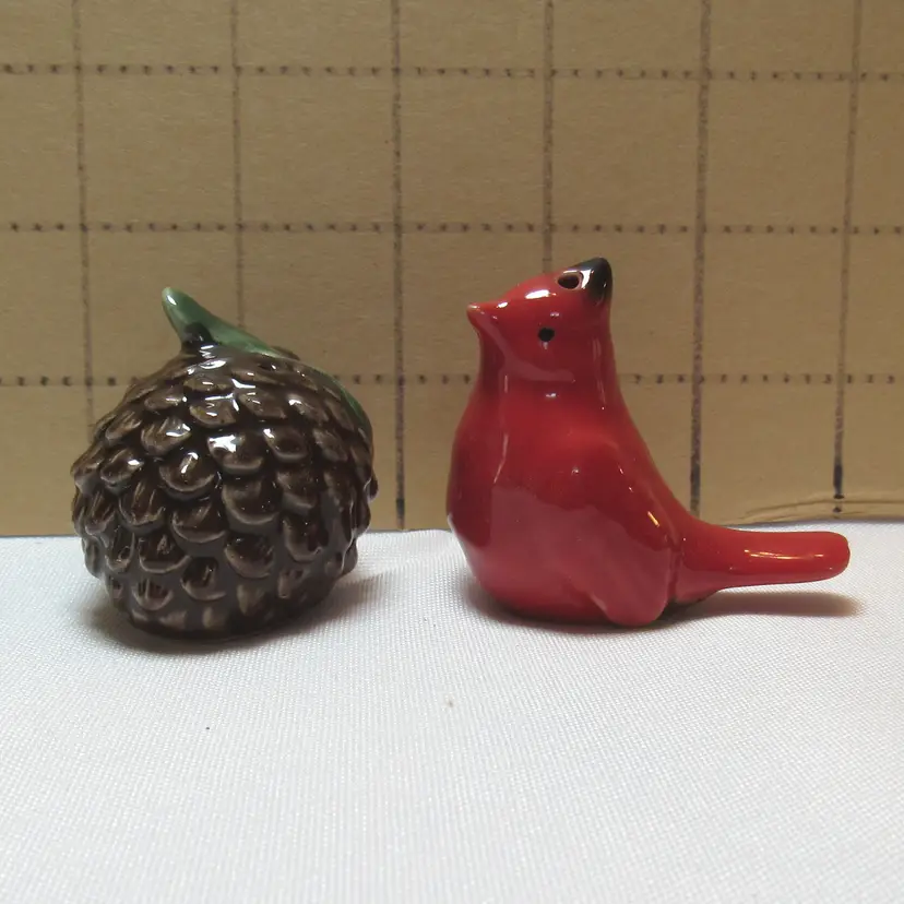Red Cardinal and Pine Cone S & P Shaker Set