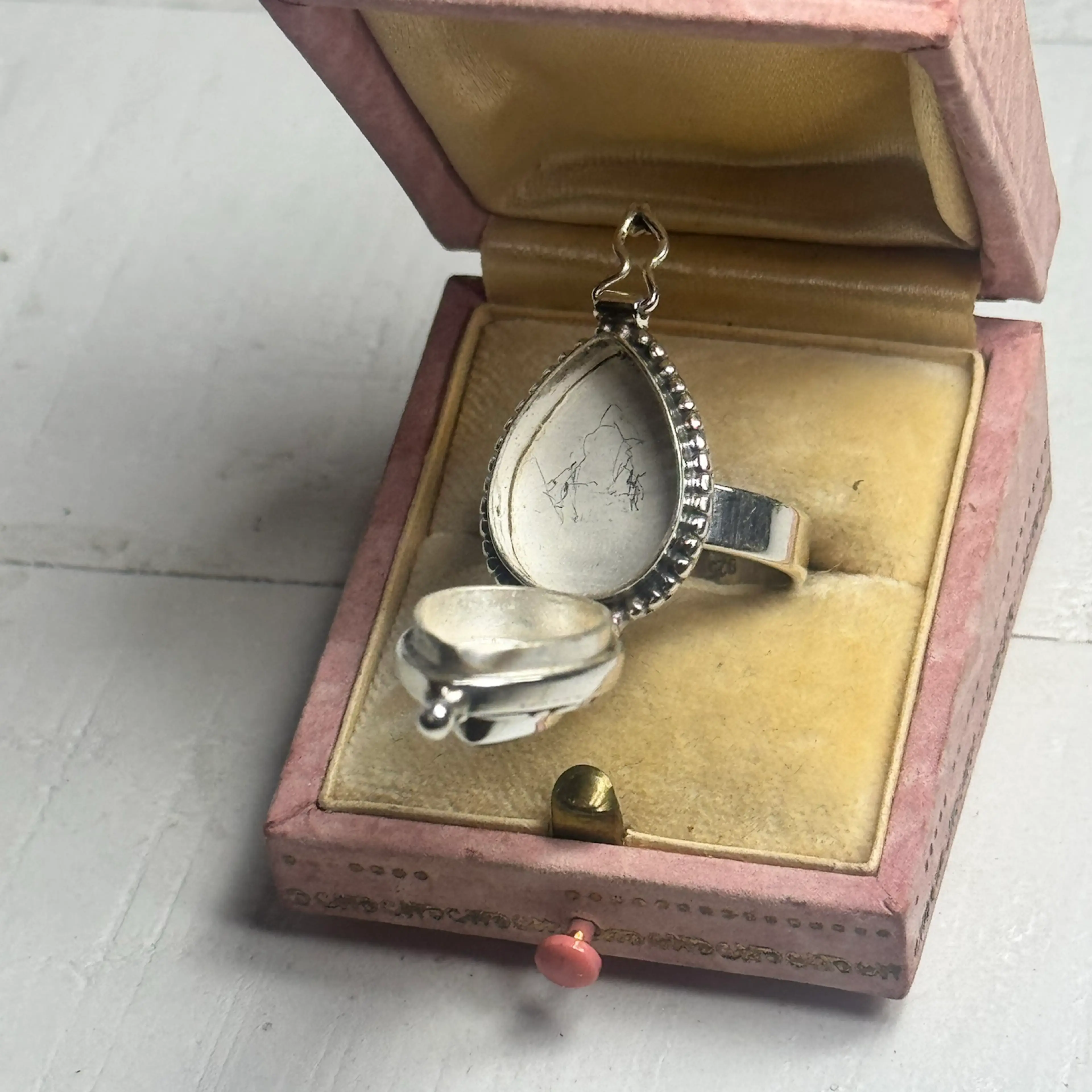 Image 2 of 2