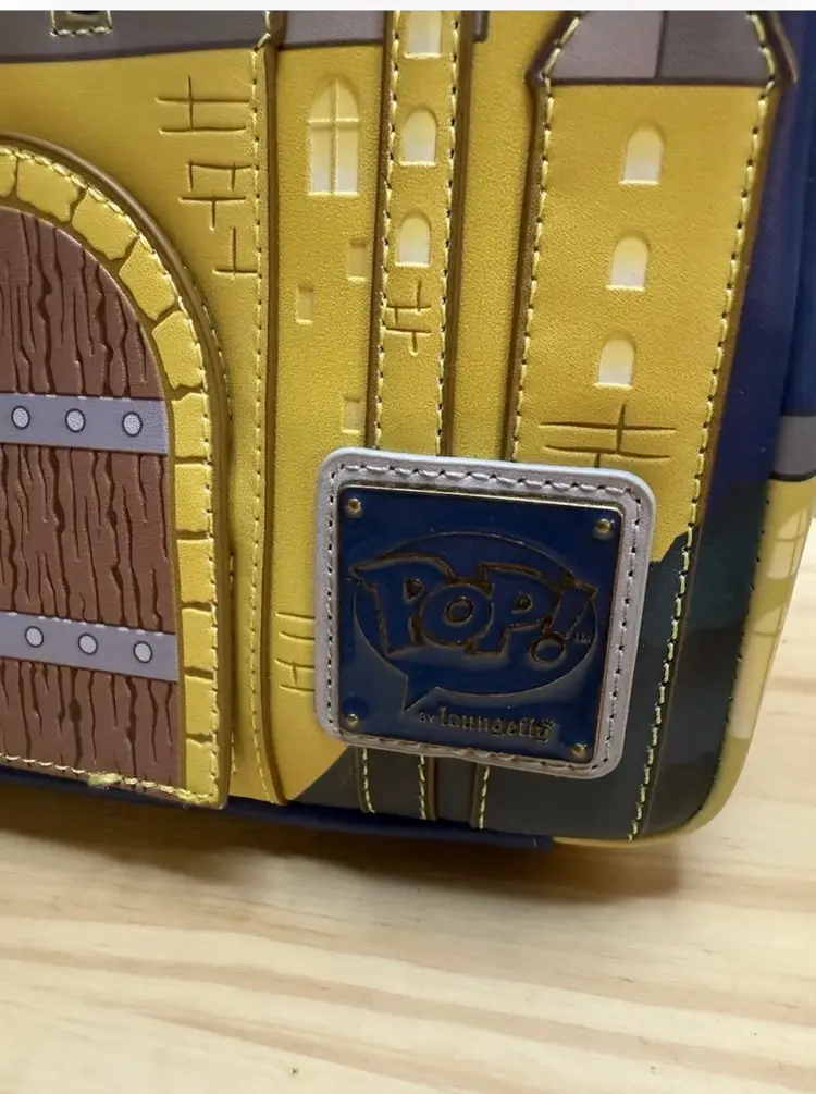 Loungefly Hogwarts School Wizardry Bag Dumbledore. NWT. Super Cute!