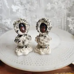 Inuit Salt and Peppers