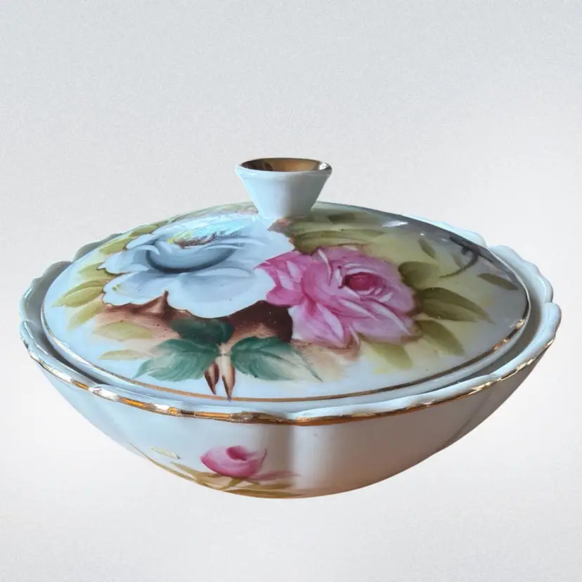 Vtg Japanese Rose Round Dish with Lid. 6” Kashmir Rose 3954 Hand Painted 1970’s.