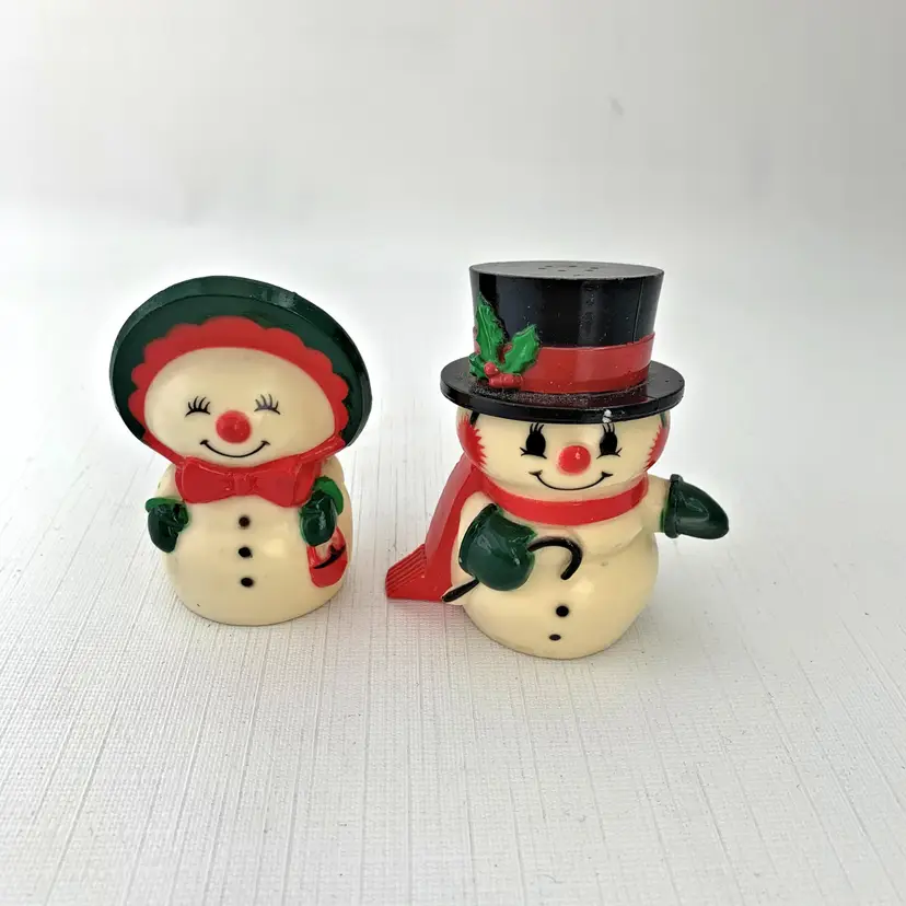 Hallmark Merry Snowmen Salt Pepper Shakers Christmas Holiday Plastic Vintage