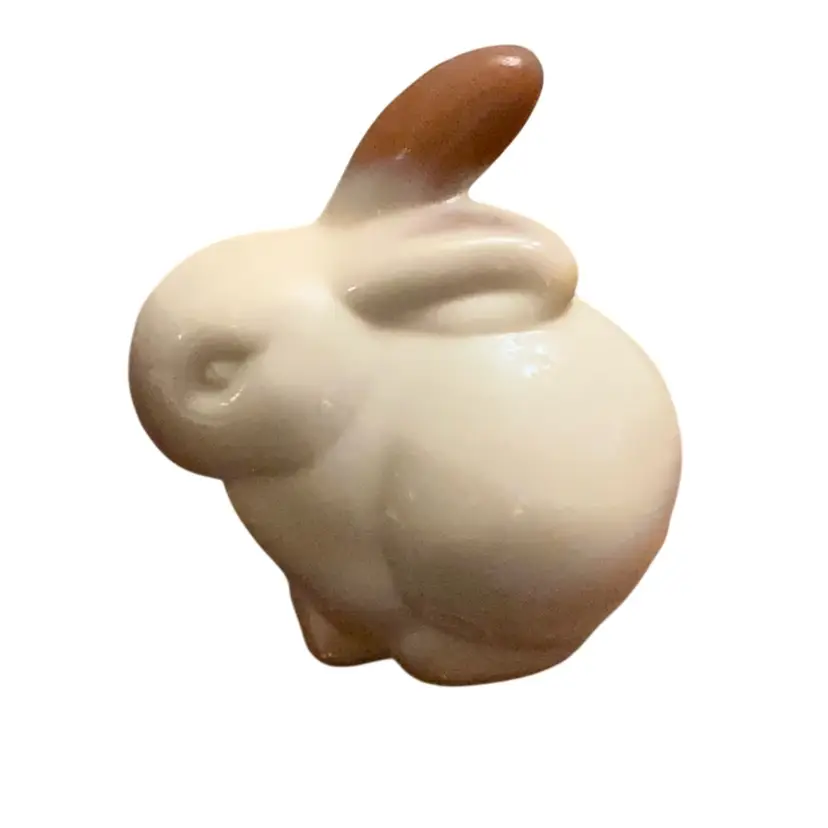 Fenton Chocolate Slag Glass Chubby Bunny 3” X 3”