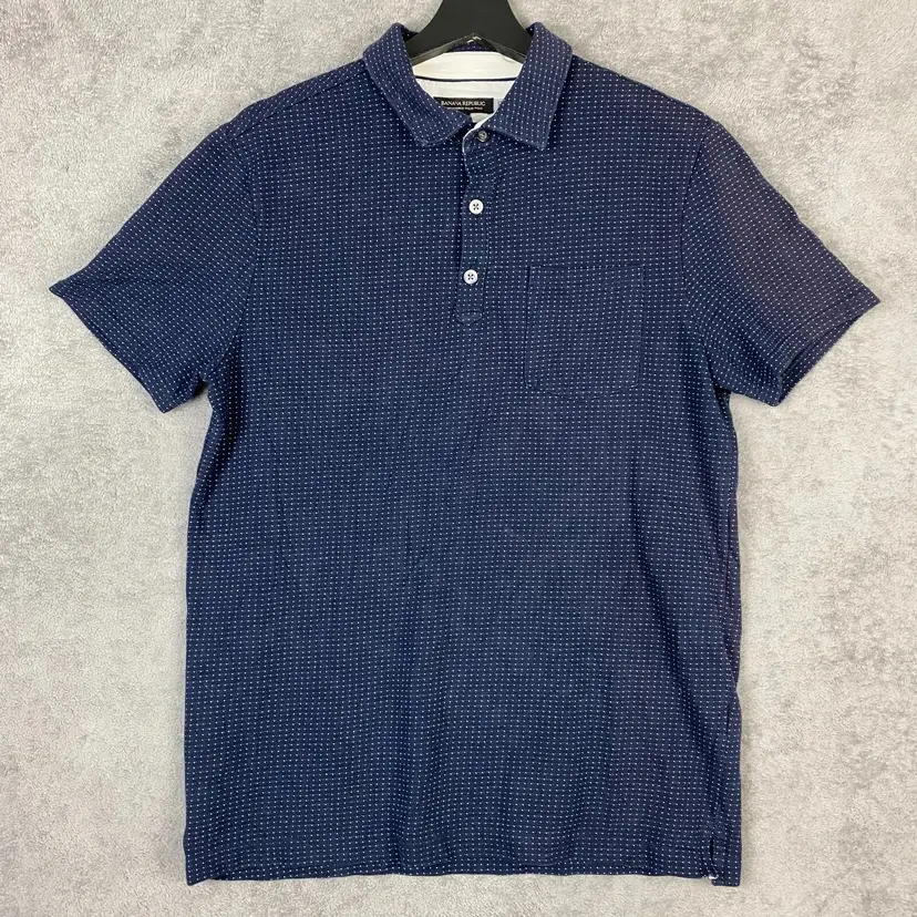 Banana Republic Performance Pique Polo Men Medium Navy Dotted Short Sleeve Shirt M-2189