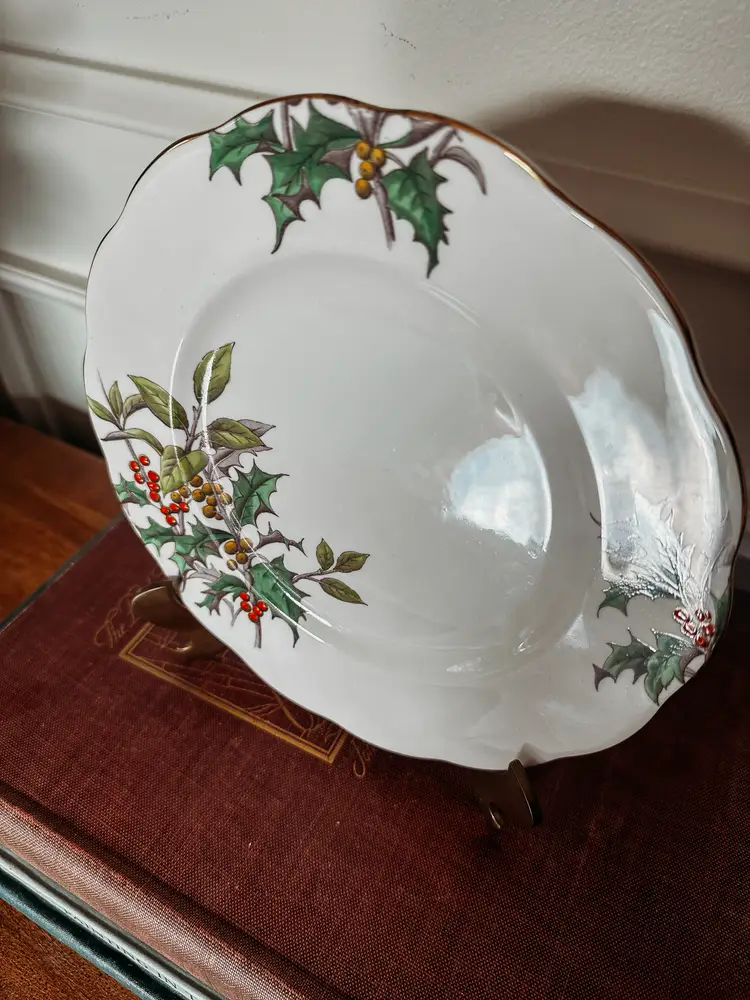 Vintage Royal Albert Holly Fine Bone China Plate