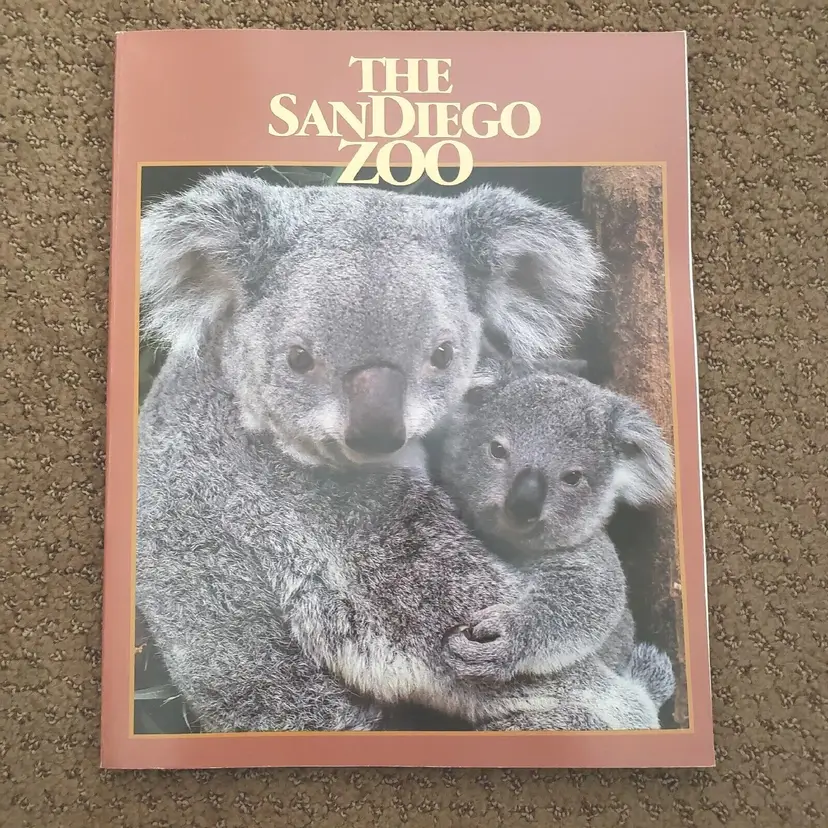 The San Diego Zoo Ephemera 11¼" X 9" Souvenir Book Animal Photography 1983