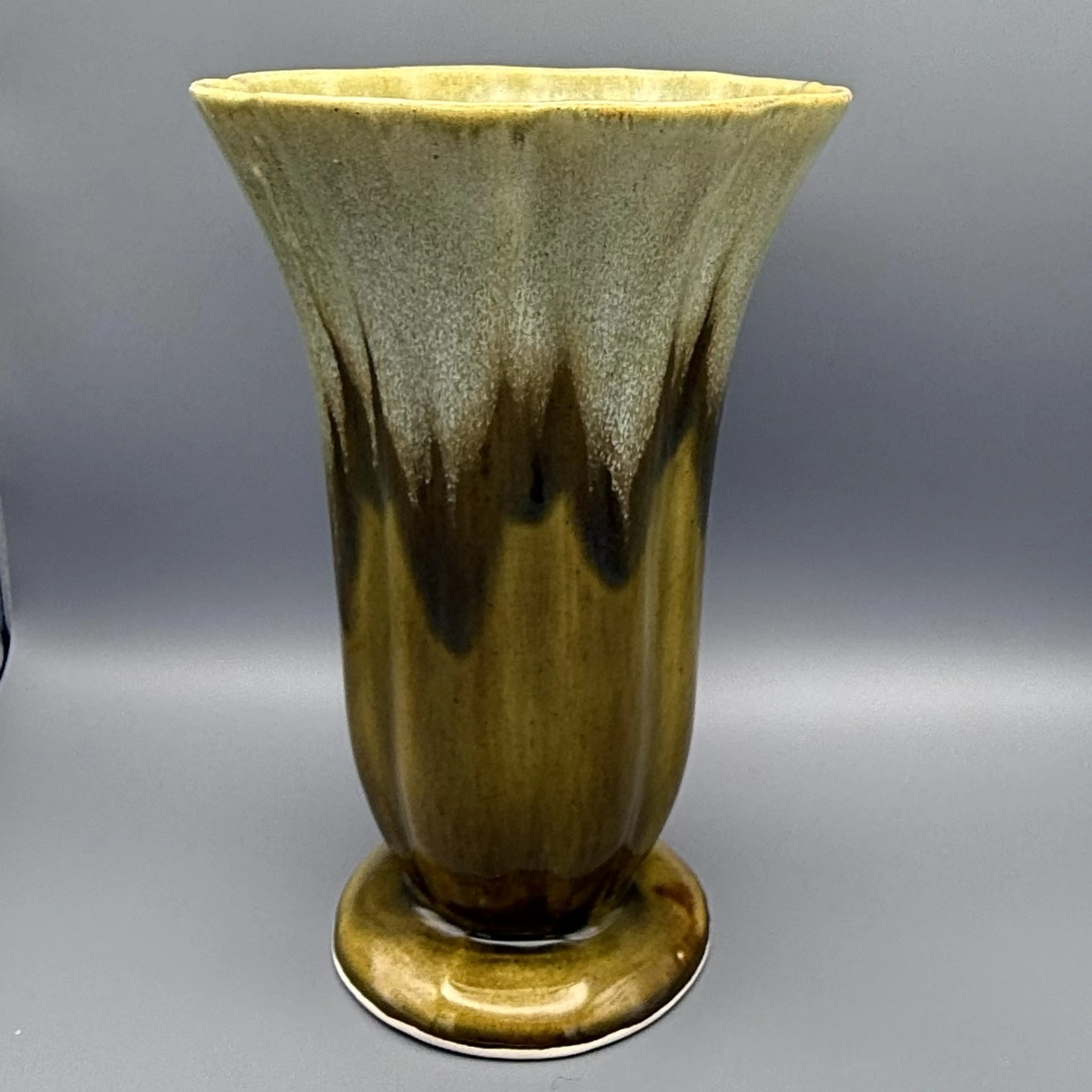 Image 2 of 7