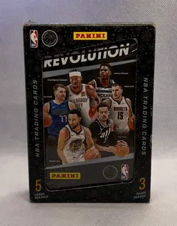 Panini Revolution Basketball Tin