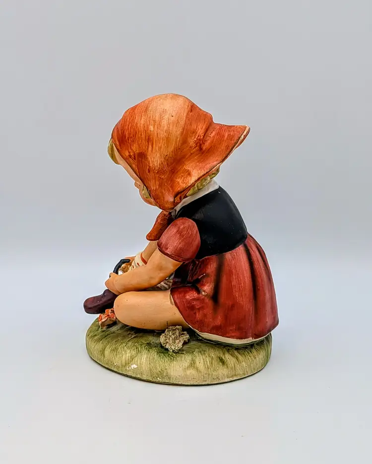 Goebel Erich Stauffer Girl Tying Shoe Figurine #8248 6.5” Vintage