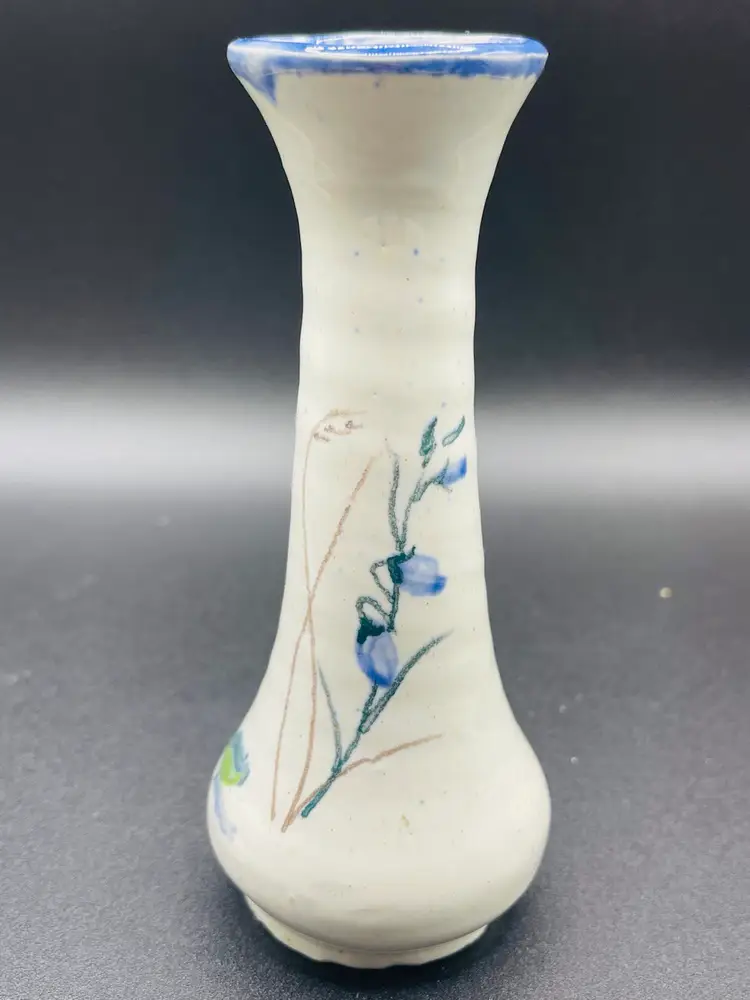 Vintage Kylemore Abbey Pottery Bud Vase