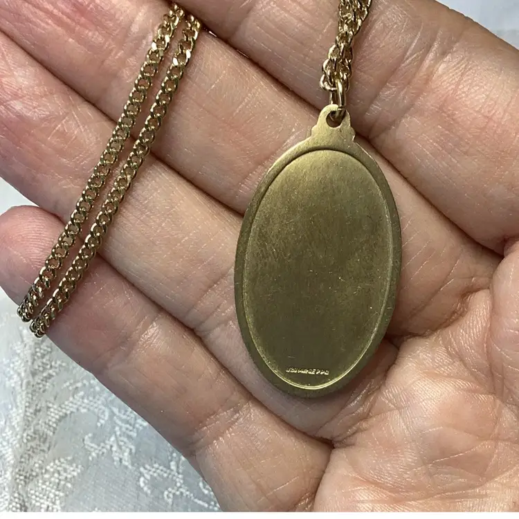 Vintage 14k GF Saint Christopher Protect Us Medal On A 20” Chain