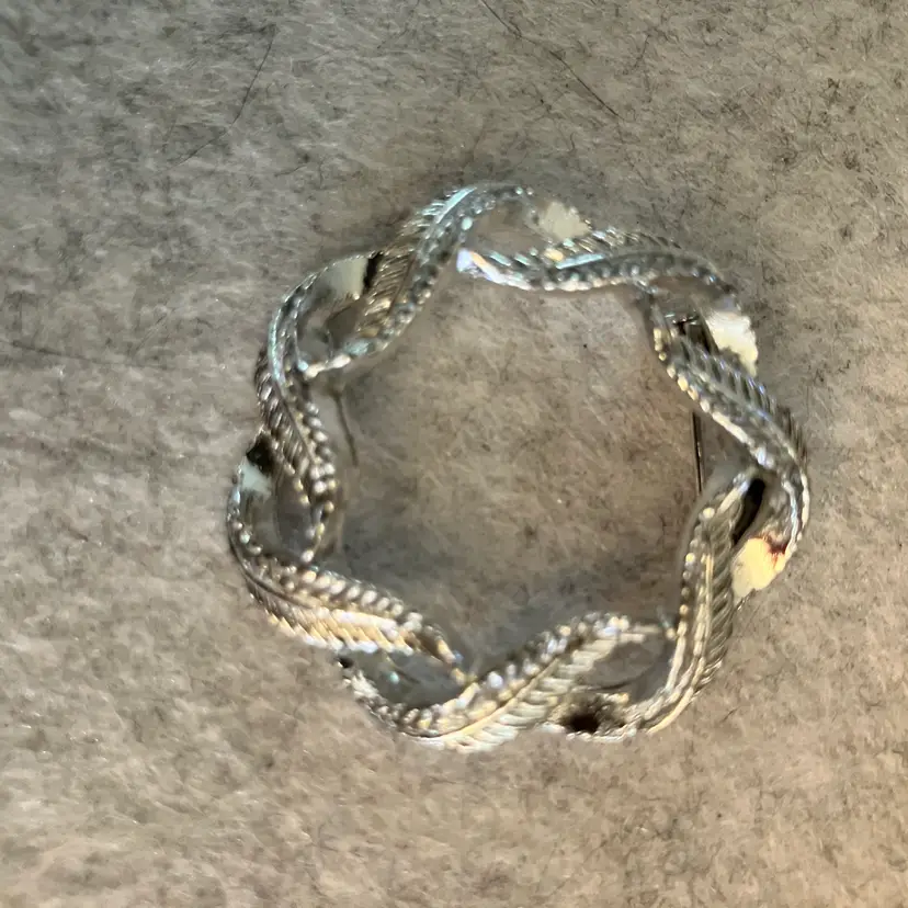 Gerry’s Signed Vintage Silver Tone Brooch