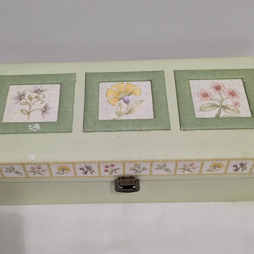 Vintage Debbie Mumm Notecard Box
