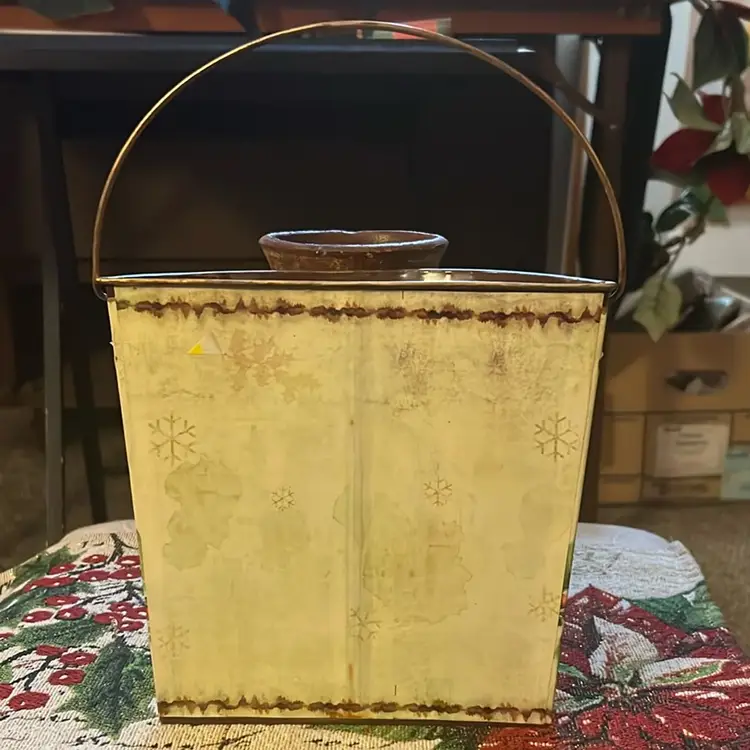 #02 - Metal Planter W/Handle, Wall Pocket, Red Bird Design 6.25x7"H