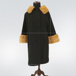 Vintage Jordan Marsh Florida 50’s / 60’s Wool Coat with Mink Fur trim