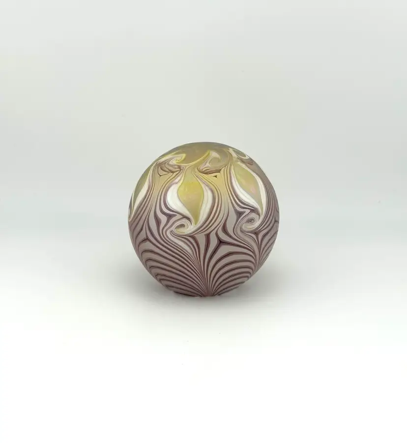 Vintage 1983 Vandermark Pulled Feather Glass Paperweight 2.75”x 2.75”