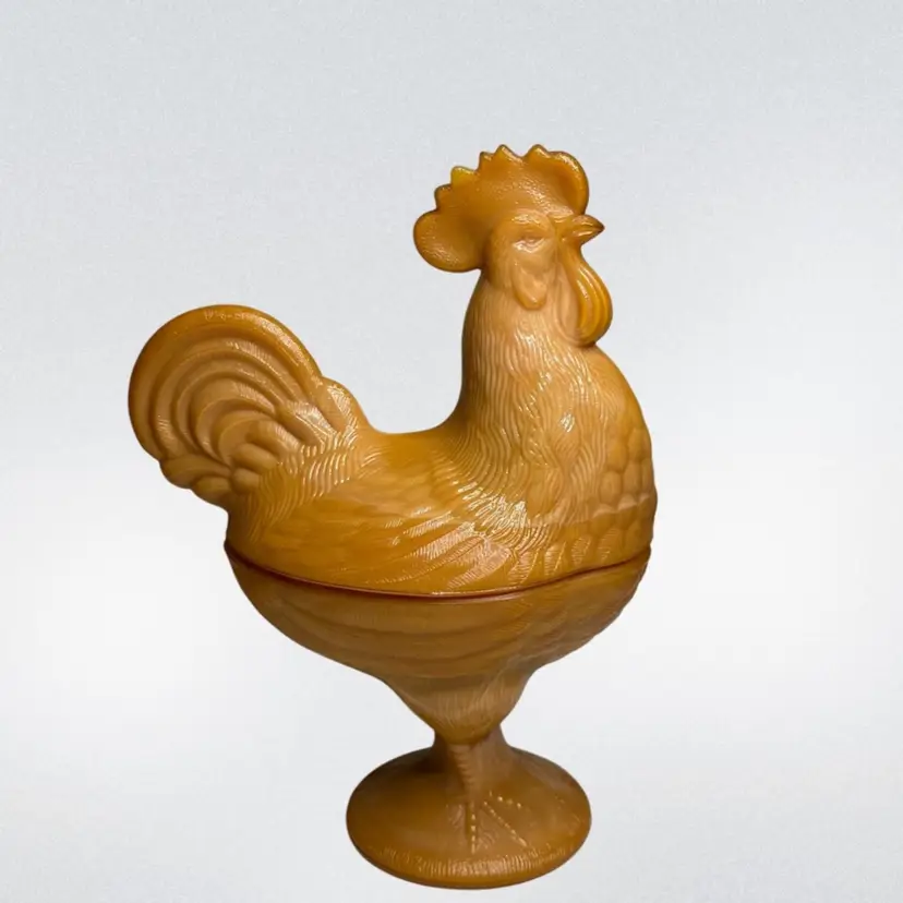 Covered Candy Dish Standing Rooster Figurine Caramel Slag Glass Vintage LE Smith For Martha Stewart Farmhouse Country Cottage 
9” T x 6.5” L x 4” W