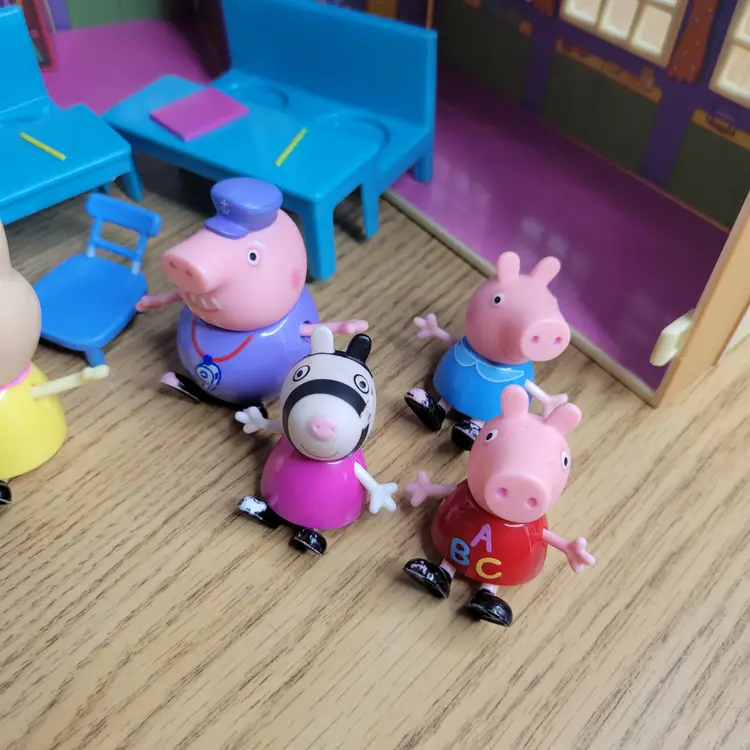Peppa Pig School House