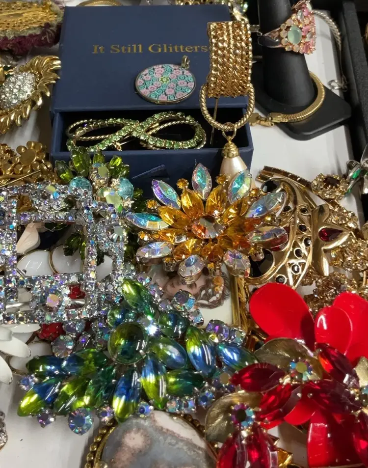 Did Someone Say Jewels?! Welcome In!