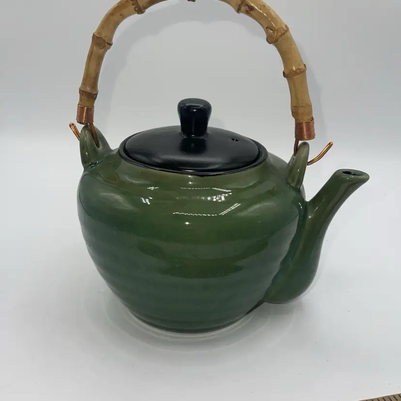 Sakura Port Of Call Teapot Green With Black Lid Bamboo Handle