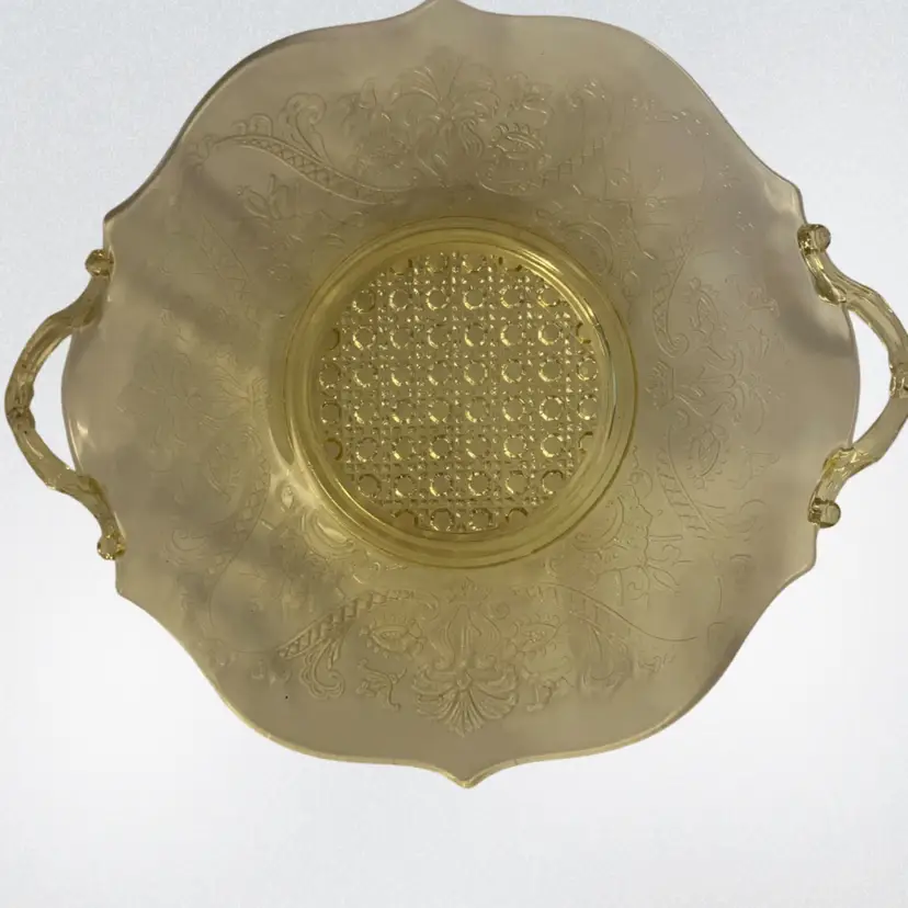 Lancaster Topaz Glass Cake Plate