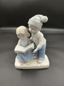 Vtg Lego Boy and Girl Reading a Book Figurine